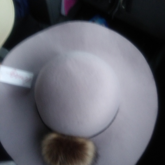 Spring collection - Picture 2 of 3